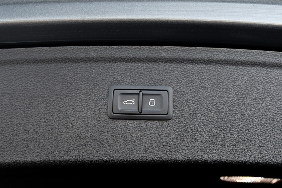 Audi Q5 55 TFSI e quattro Competition 3x S-Line. Luchtv, Pano, ACC, B&O, Camera, Keyless, Matrix, CarPlay, Dodeh!