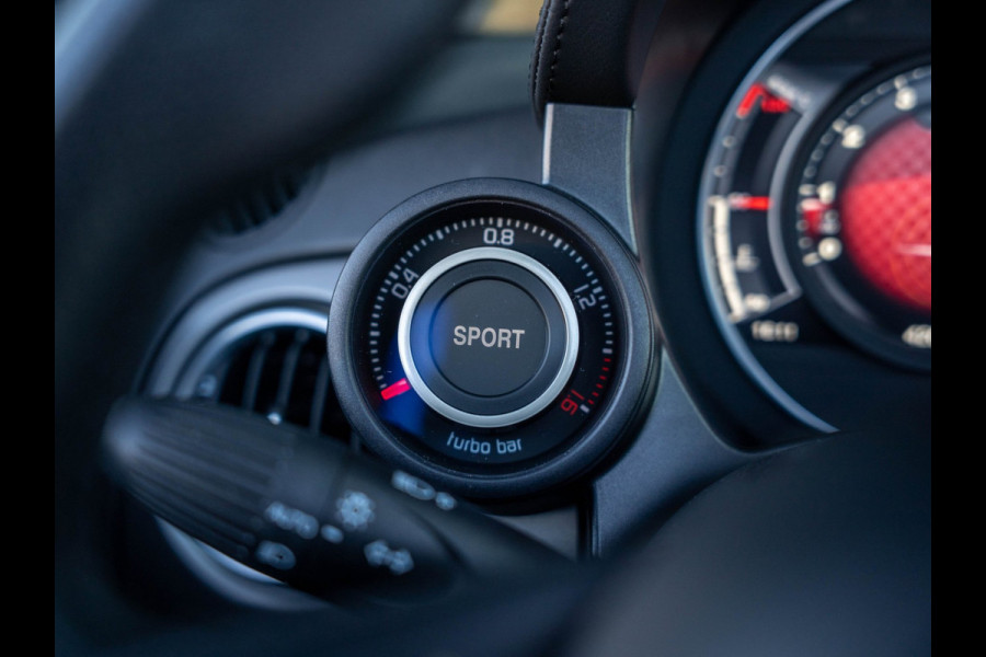 Abarth 595C 1.4 T-Jet 165PK Turismo / Xenon / Beats / Carplay / PDC