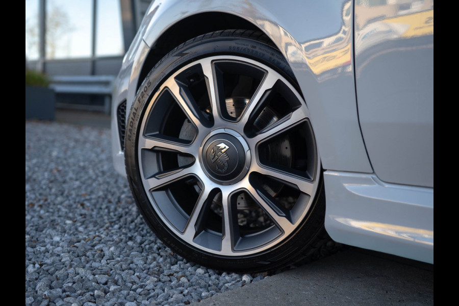 Abarth 595C 1.4 T-Jet 165PK Turismo / Xenon / Beats / Carplay / PDC