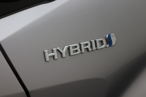 Toyota C-HR 1.8 Hybrid Dynamic Camera, Apple Carplay, Keyless, Lane Assist, ACC, LED, 18"