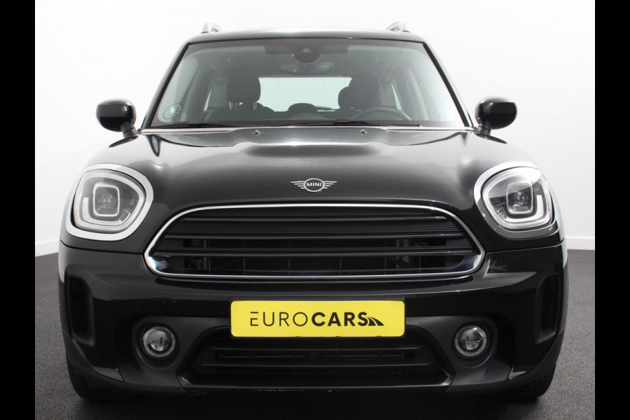 MINI Countryman Experience 1.5 Cooper Climate control Stoelverwarming Stuurverwarming Navigatie Achteruitrijcamera Parkeersensoren achter Cruise control LED