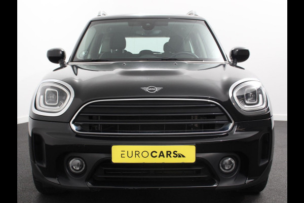 MINI Countryman Experience 1.5 Cooper Climate control Stoelverwarming Stuurverwarming Navigatie Achteruitrijcamera Parkeersensoren achter Cruise control LED