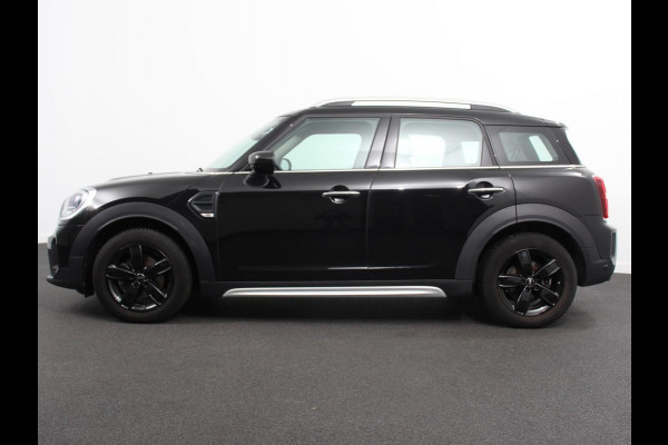 MINI Countryman Experience 1.5 Cooper Climate control Stoelverwarming Stuurverwarming Navigatie Achteruitrijcamera Parkeersensoren achter Cruise control LED