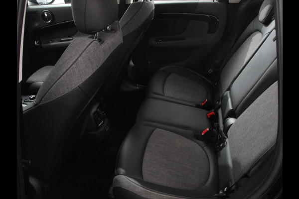 MINI Countryman Experience 1.5 Cooper Climate control Stoelverwarming Stuurverwarming Navigatie Achteruitrijcamera Parkeersensoren achter Cruise control LED