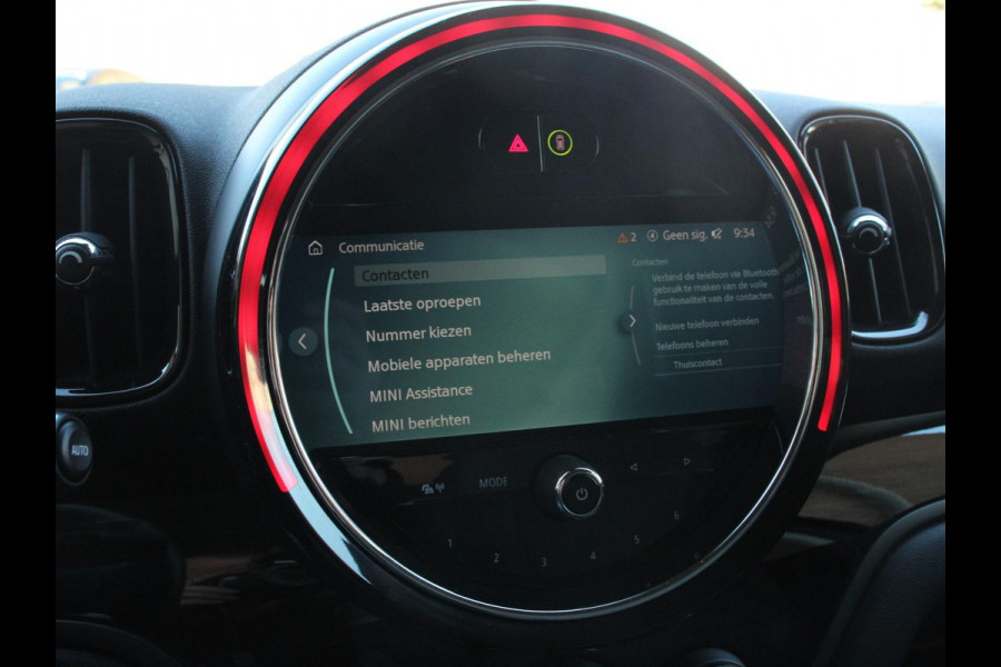 MINI Countryman Experience 1.5 Cooper Climate control Stoelverwarming Stuurverwarming Navigatie Achteruitrijcamera Parkeersensoren achter Cruise control LED