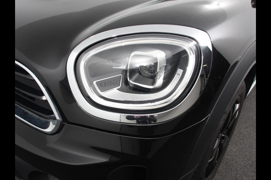 MINI Countryman Experience 1.5 Cooper Climate control Stoelverwarming Stuurverwarming Navigatie Achteruitrijcamera Parkeersensoren achter Cruise control LED
