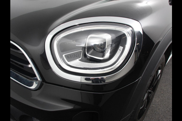 MINI Countryman Experience 1.5 Cooper Climate control Stoelverwarming Stuurverwarming Navigatie Achteruitrijcamera Parkeersensoren achter Cruise control LED