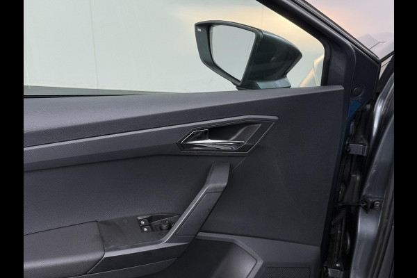 Seat Ibiza 1.0 TSI FR Business Intense | AUTOMAAT | NAVIGATIE | CRUISE | COMPLEET ONDERHOUDEN | RIJKLAAR GELEVERD MET 12 MND BOVAG GARANTIE |