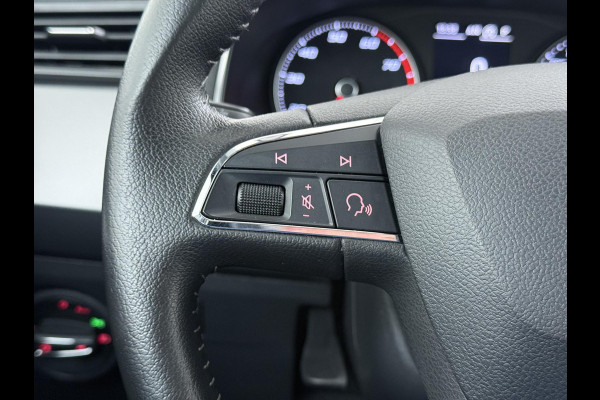 Seat Ibiza 1.0 TSI FR Business Intense | AUTOMAAT | NAVIGATIE | CRUISE | COMPLEET ONDERHOUDEN | RIJKLAAR GELEVERD MET 12 MND BOVAG GARANTIE |