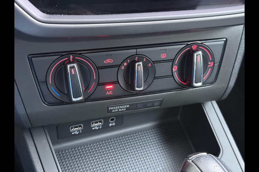 Seat Ibiza 1.0 TSI FR Business Intense | AUTOMAAT | NAVIGATIE | CRUISE | COMPLEET ONDERHOUDEN | RIJKLAAR GELEVERD MET 12 MND BOVAG GARANTIE |