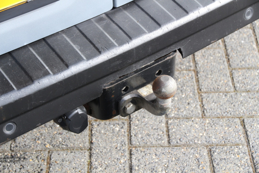 Renault Trafic 2.0 DCI 110 | L2H1 | Black edition | Cruise | Airco..