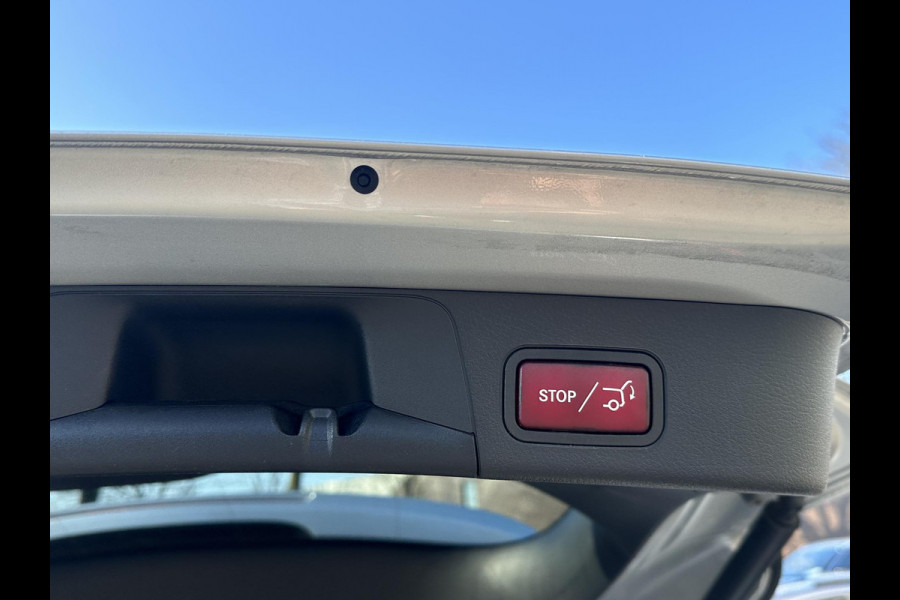 Mercedes-Benz EQB 250+ AMG Line 7p. 71 kWh | SOH 99% | 7 PERSOONS| ELEKTRISCHE ACHTERKLEP| STOELVERWARMING| DODE HOEK SENSOR| SFEERVERLICHTING| APPLE CARPLAY/ ANDROID AUTO