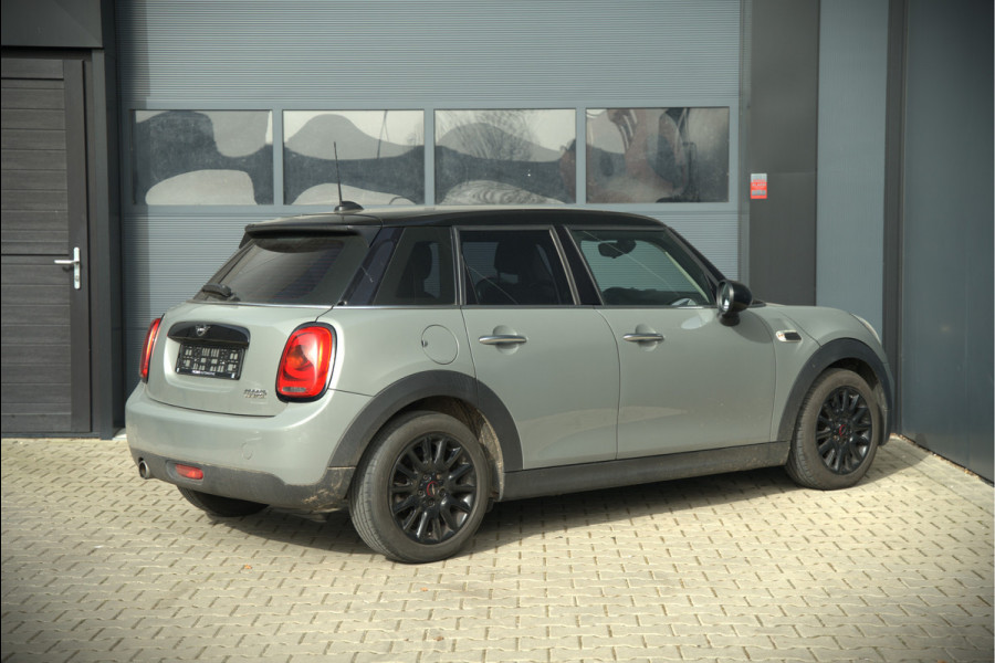 MINI Mini 1.5 Cooper | Apple Carplay | Navigatie | Cruise Control | Black Pack | Keyless | Automaat | NAP |