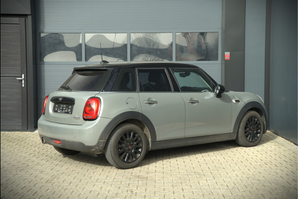 MINI Mini 1.5 Cooper | Apple Carplay | Navigatie | Cruise Control | Black Pack | Keyless | Automaat | NAP |
