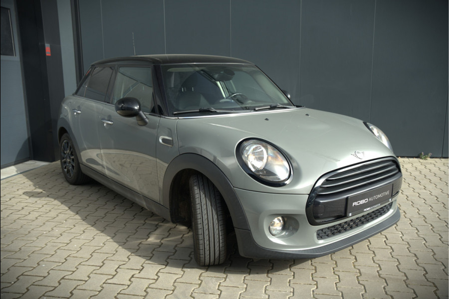 MINI Mini 1.5 Cooper | Apple Carplay | Navigatie | Cruise Control | Black Pack | Keyless | Automaat | NAP |