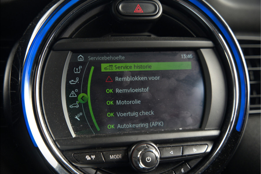MINI Mini 1.5 Cooper | Apple Carplay | Navigatie | Cruise Control | Black Pack | Keyless | Automaat | NAP |