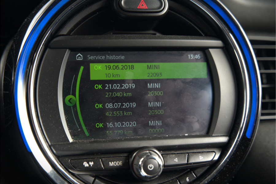 MINI Mini 1.5 Cooper | Apple Carplay | Navigatie | Cruise Control | Black Pack | Keyless | Automaat | NAP |