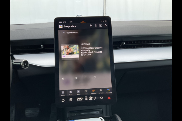 Polestar 3 Long range Dual motor 111 kWh 360° 22Inch B&W 1Eig Luchtver. Pano.dak