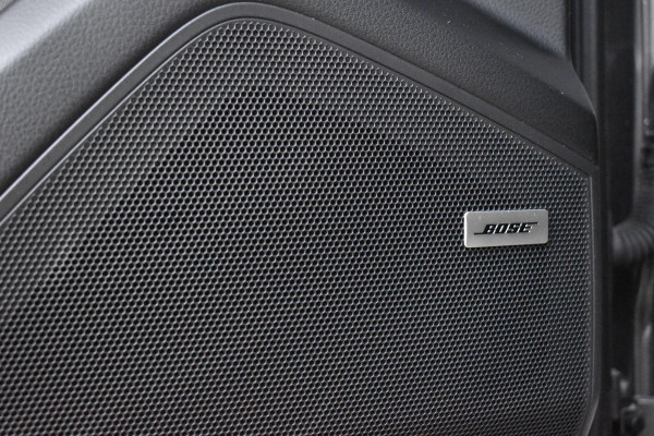 Porsche Cayenne 3.0 E-Hybrid 470pk Sport Chrono | Pano | Matrix | ACC | 21'' Wielen | Bose | Trekhaak | Orig. NL |