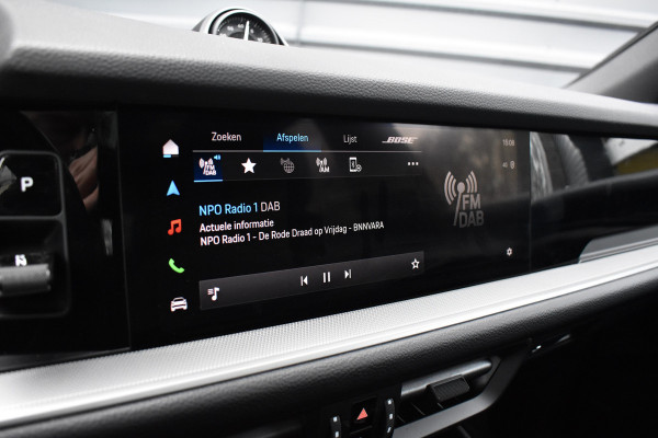 Porsche Cayenne 3.0 E-Hybrid 470pk Sport Chrono | Pano | Matrix | ACC | 21'' Wielen | Bose | Trekhaak | Orig. NL |