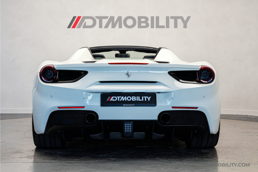 Ferrari 488 3.9 Spider HELE | Daytona Racing Seats | Passenger Display | Nose Lift |