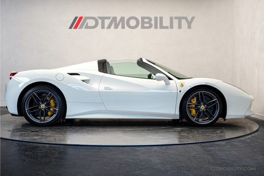 Ferrari 488 3.9 Spider HELE | Daytona Racing Seats | Passenger Display | Nose Lift |