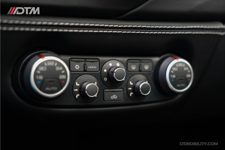 Ferrari 488 3.9 Spider HELE | Daytona Racing Seats | Passenger Display | Nose Lift |