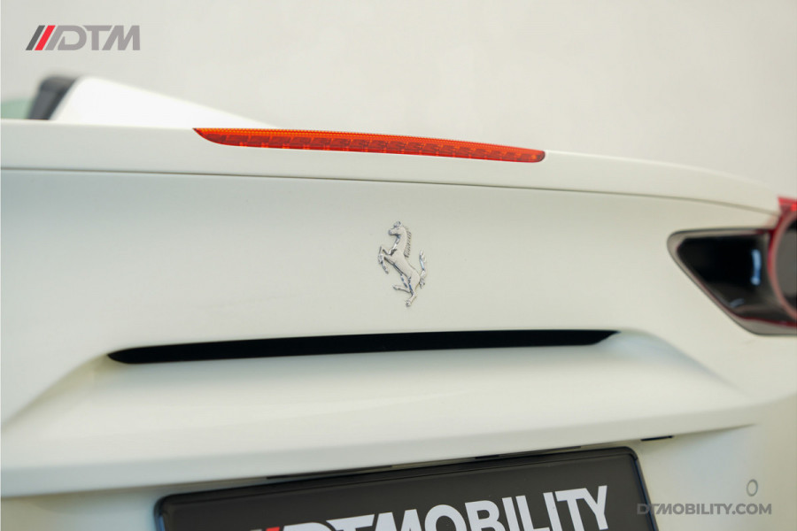 Ferrari 488 3.9 Spider HELE | Daytona Racing Seats | Passenger Display | Nose Lift |