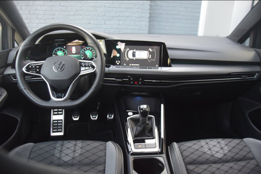 Volkswagen Golf Variant 1.5 TSI R-Line Panoramadak / Stoel en stuurverwarming / Trekhaak elektrisch /