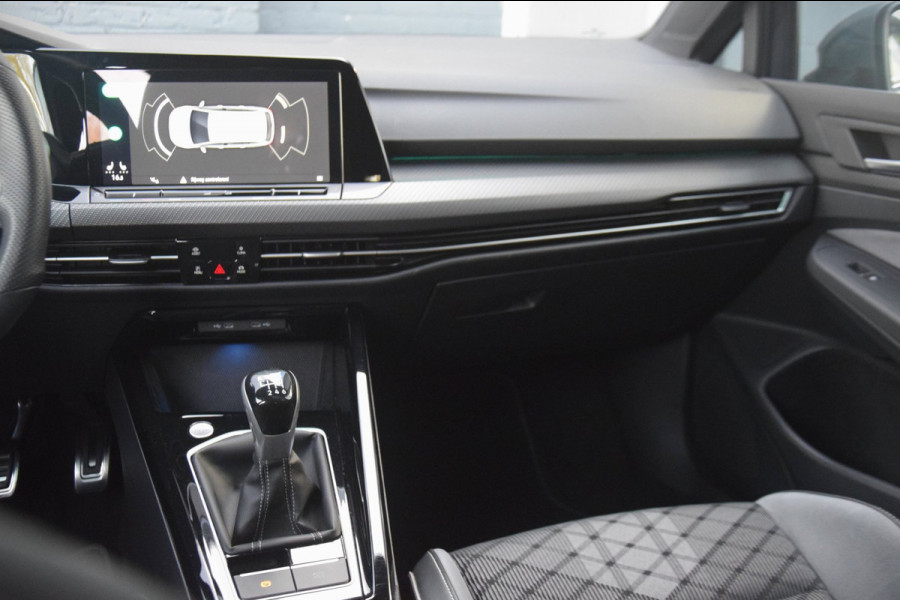 Volkswagen Golf Variant 1.5 TSI R-Line Panoramadak / Stoel en stuurverwarming / Trekhaak elektrisch /