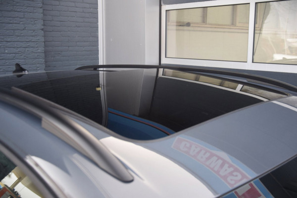 Volkswagen Golf Variant 1.5 TSI R-Line Panoramadak / Stoel en stuurverwarming / Trekhaak elektrisch /