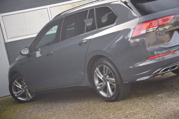 Volkswagen Golf Variant 1.5 TSI R-Line Panoramadak / Stoel en stuurverwarming / Trekhaak elektrisch /