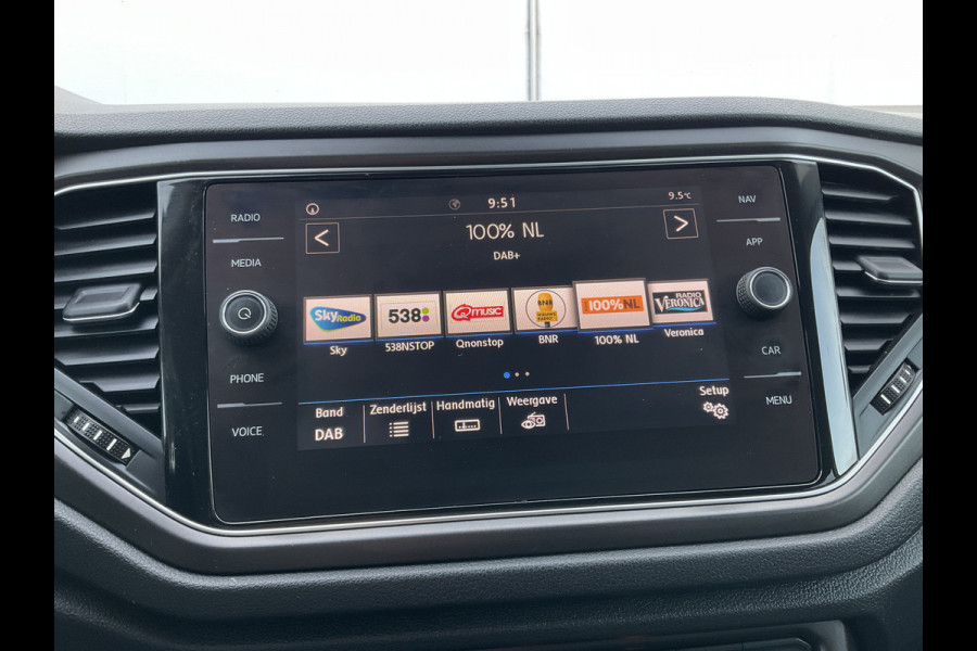 Volkswagen T-Roc 1.0 TSI Style DAB Navi PDC Trekhaak Hoge zit Bluetooth