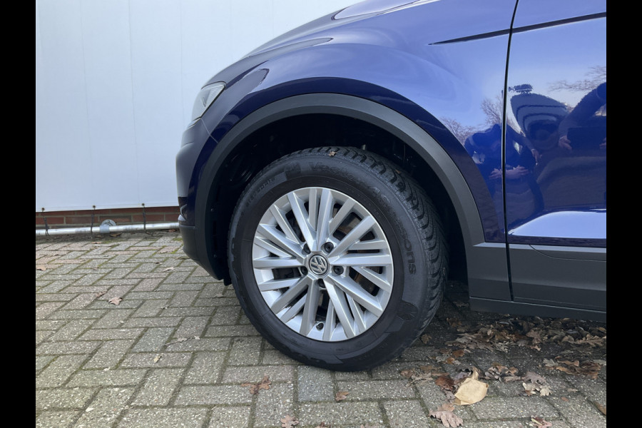 Volkswagen T-Roc 1.0 TSI Style DAB Navi PDC Trekhaak Hoge zit Bluetooth