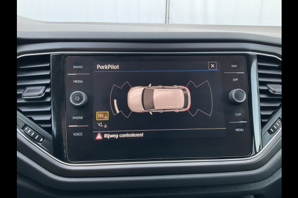 Volkswagen T-Roc 1.0 TSI Style DAB Navi PDC Trekhaak Hoge zit Bluetooth