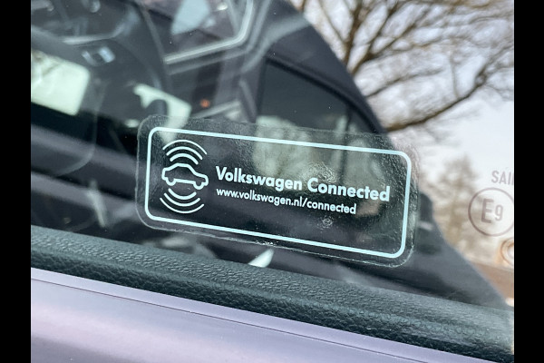 Volkswagen T-Roc 1.0 TSI Style DAB Navi PDC Trekhaak Hoge zit Bluetooth