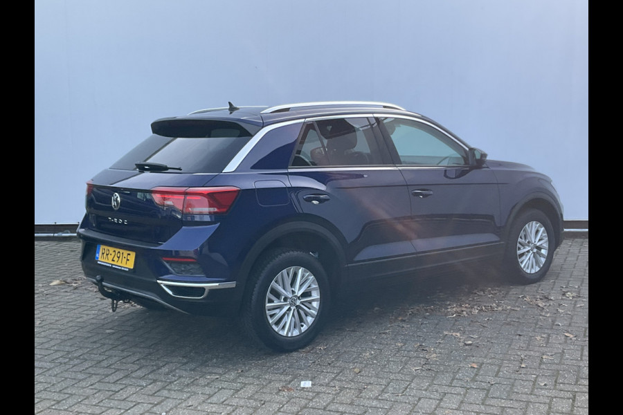 Volkswagen T-Roc 1.0 TSI Style DAB Navi PDC Trekhaak Hoge zit Bluetooth