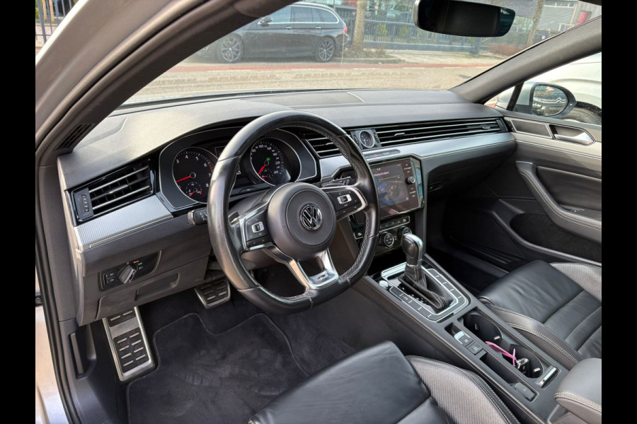 Volkswagen Passat Variant 1.5 TSI Highline R-LINE LEER,MASSAGE,CAMERA,AUTOMAAR,NIEUW-APK