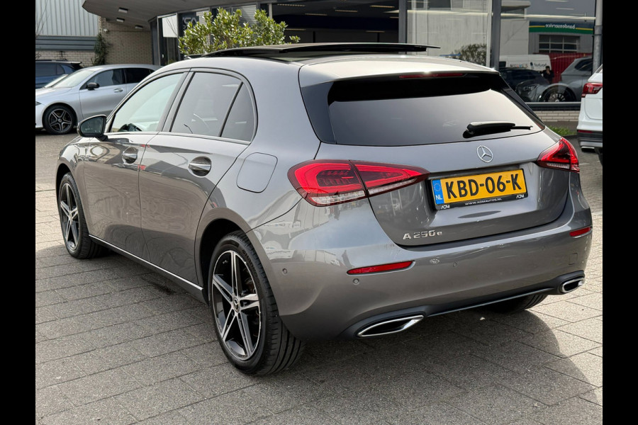 Mercedes-Benz A-Klasse 250 e Premium Plus l Sfeerverlichting l Pano l 360 camera
