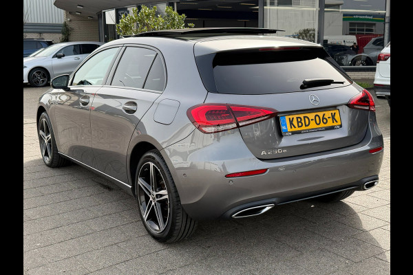 Mercedes-Benz A-Klasse 250 e Premium Plus l Sfeerverlichting l Pano l 360 camera