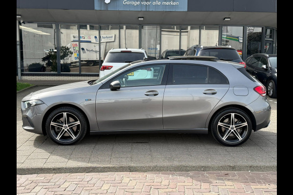 Mercedes-Benz A-Klasse 250 e Premium Plus l Sfeerverlichting l Pano l 360 camera
