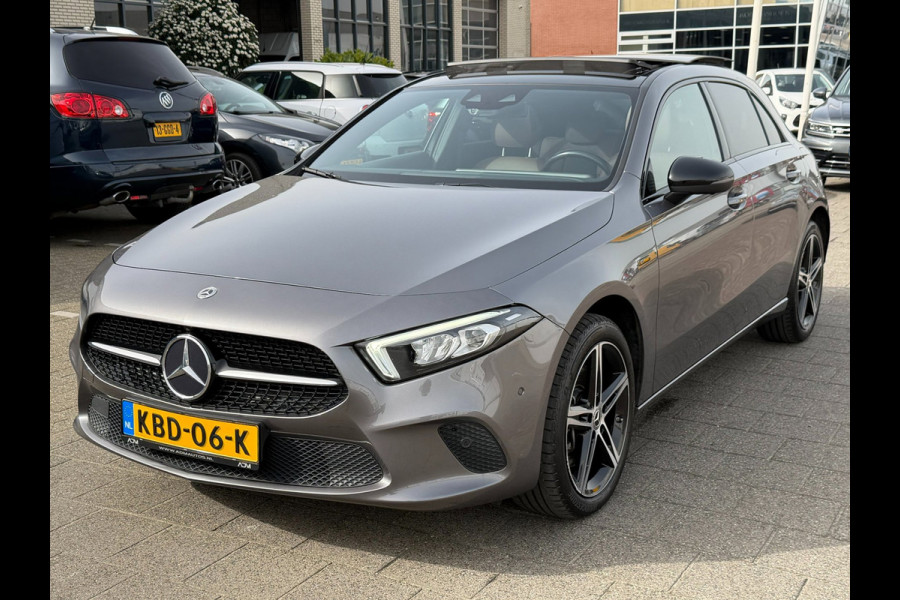 Mercedes-Benz A-Klasse 250 e Premium Plus l Sfeerverlichting l Pano l 360 camera