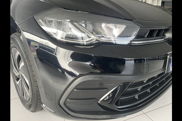 Volkswagen Polo 1.0 MPI Polo Airco - Apple carplay - Cruise control - Parkeersensoren - Licht metalen velgen 15 inch - Stuur multifunctioneel - Radio - Start/stop systeem - Elektrische ramen - Led verlichting - Stoffen b