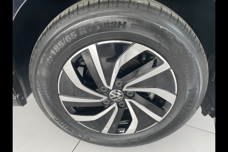 Volkswagen Polo 1.0 MPI Polo Airco - Apple carplay - Cruise control - Parkeersensoren - Licht metalen velgen 15 inch - Stuur multifunctioneel - Radio - Start/stop systeem - Elektrische ramen - Led verlichting - Stoffen b