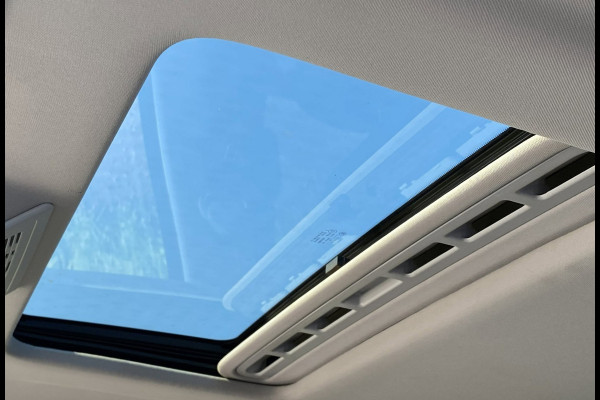 Volkswagen Transporter Multivan 2.0 TDI L2H1 DC 4Motion Highline/ Leer/ Schuifdr. (2)/ Schuif-kanteldak/ Privacy/ Trekhaak