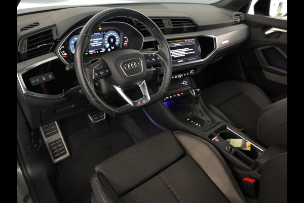 Audi Q3 45 TFSI e S edition 245pk | Parkeercamera | Navigatie| 20 inch Lichtmetalen velgen | 3 spaaks afgevlakt stuurwiel