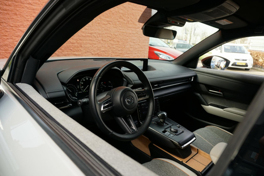 Mazda MX-30 e-SkyActiv 145 First Edition 36 kWh