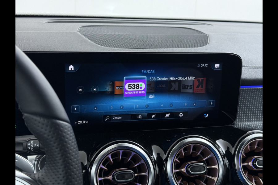 Mercedes-Benz EQB 350 4Matic 67kWk 293pk // Camera // Cruise Control // Carplay // Elek. Achterklep // Sfeerverlichting