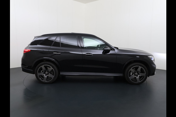 Mercedes-Benz GLC GLC 300 e 4MATIC AMG Line Night | Panorama Keyless Rijassistentie Leder