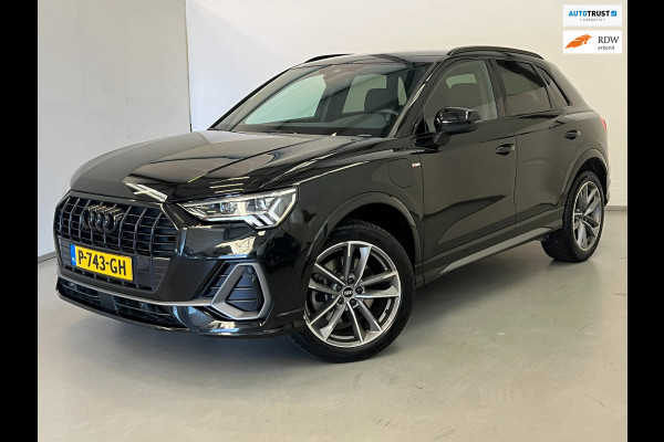 Audi Q3 45 TFSI e / S Line / Virtual / CarPlay / Keyless / Trekhaak